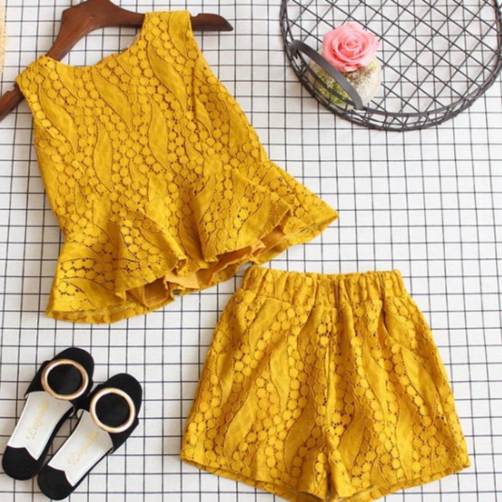 New Cute Girls 2 Piece Yellow/Gold Summer Outfit